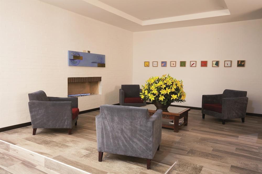 Best Western Calleja Suites Bogota Bagian luar foto