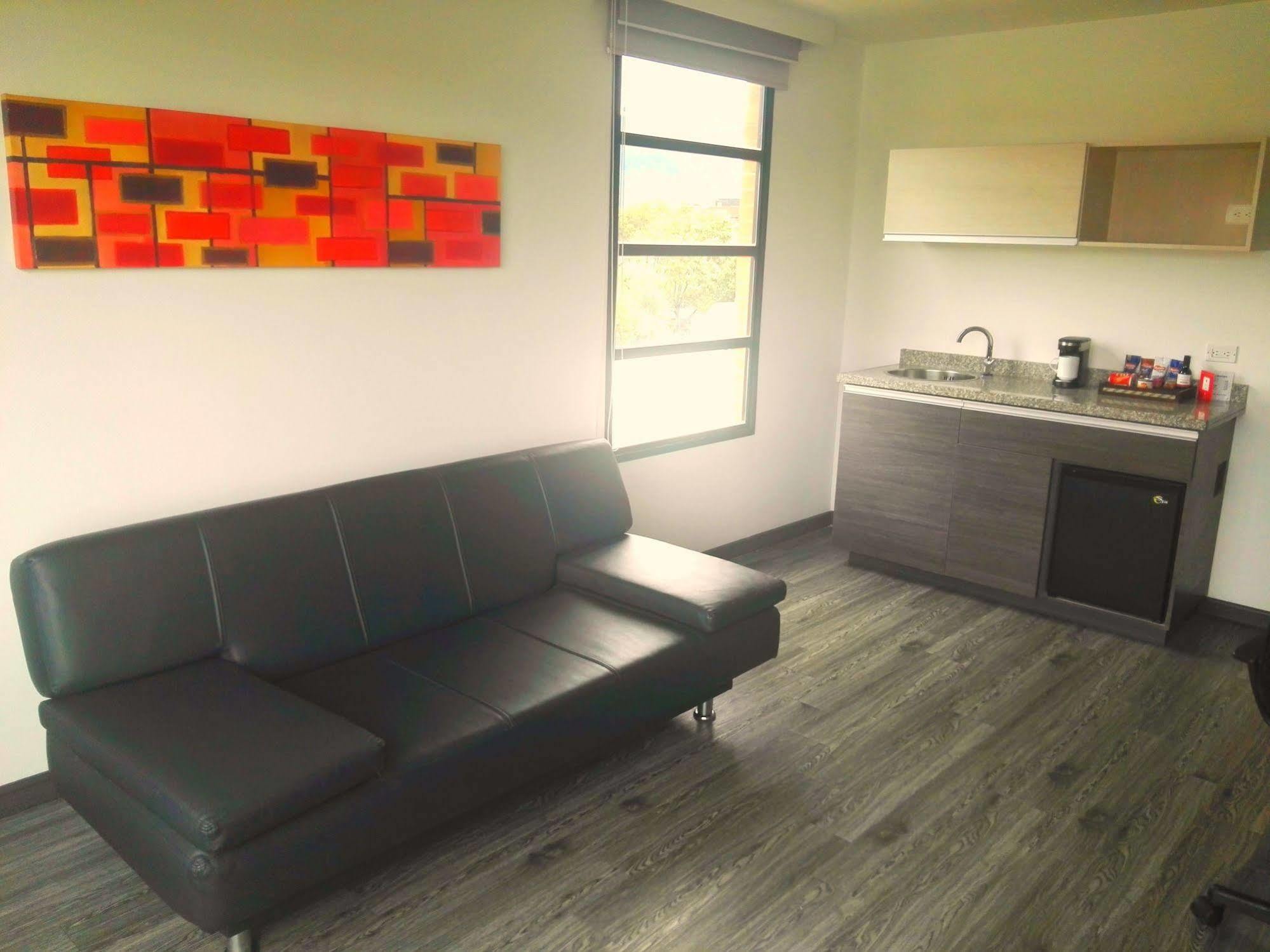 Best Western Calleja Suites Bogota Bagian luar foto